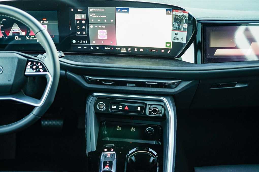 Thumbnail: 2025 Audi Q5 - 13