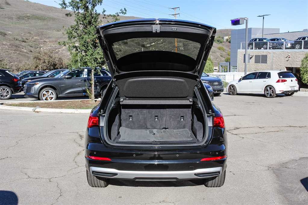 Thumbnail: 2021 Audi Q3 - 24