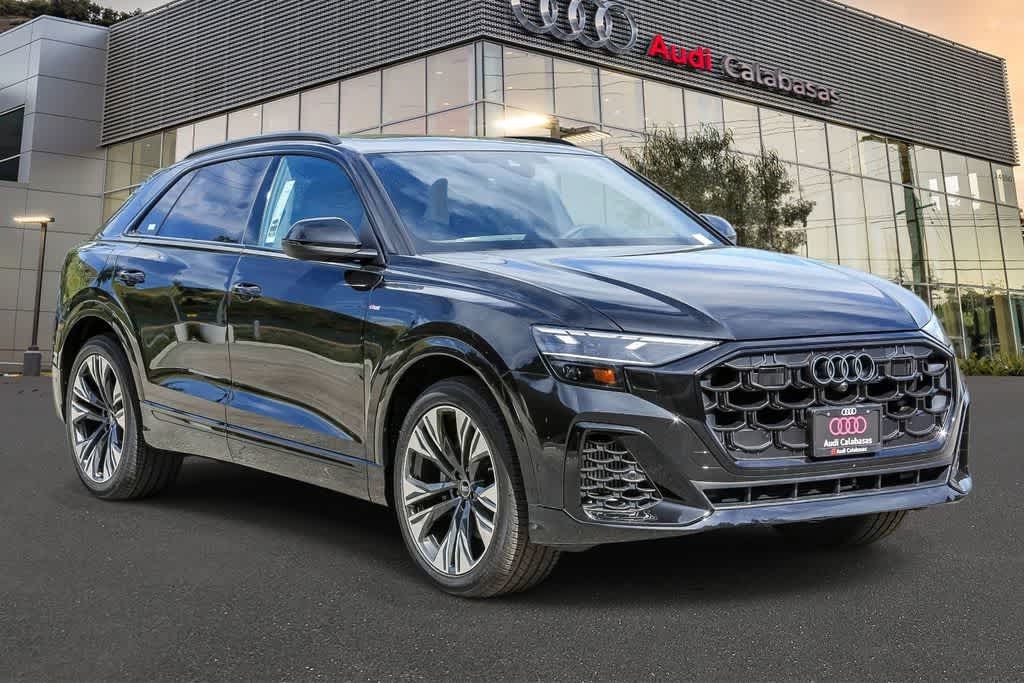 Thumbnail: 2026 Audi Q8 - 5