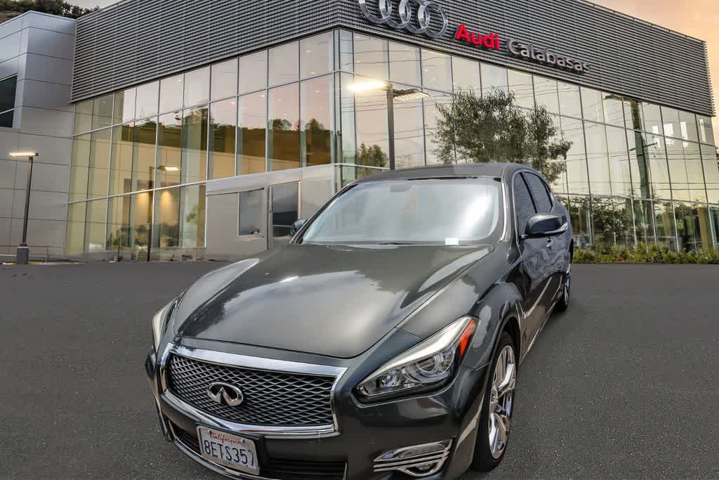 2015 INFINITI Q70  -
                  Calabasas, CA