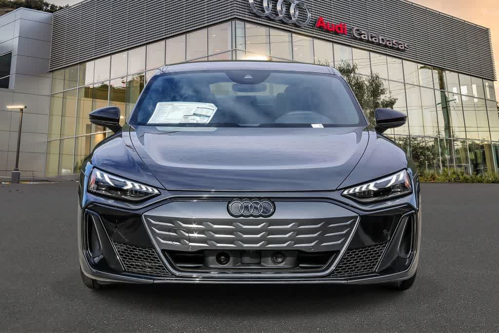 Thumbnail: 2026 Audi e-tron GT - 6