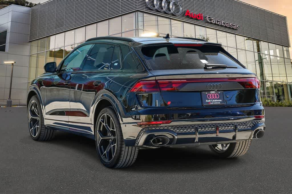 Thumbnail: 2026 Audi RS Q8 - 6