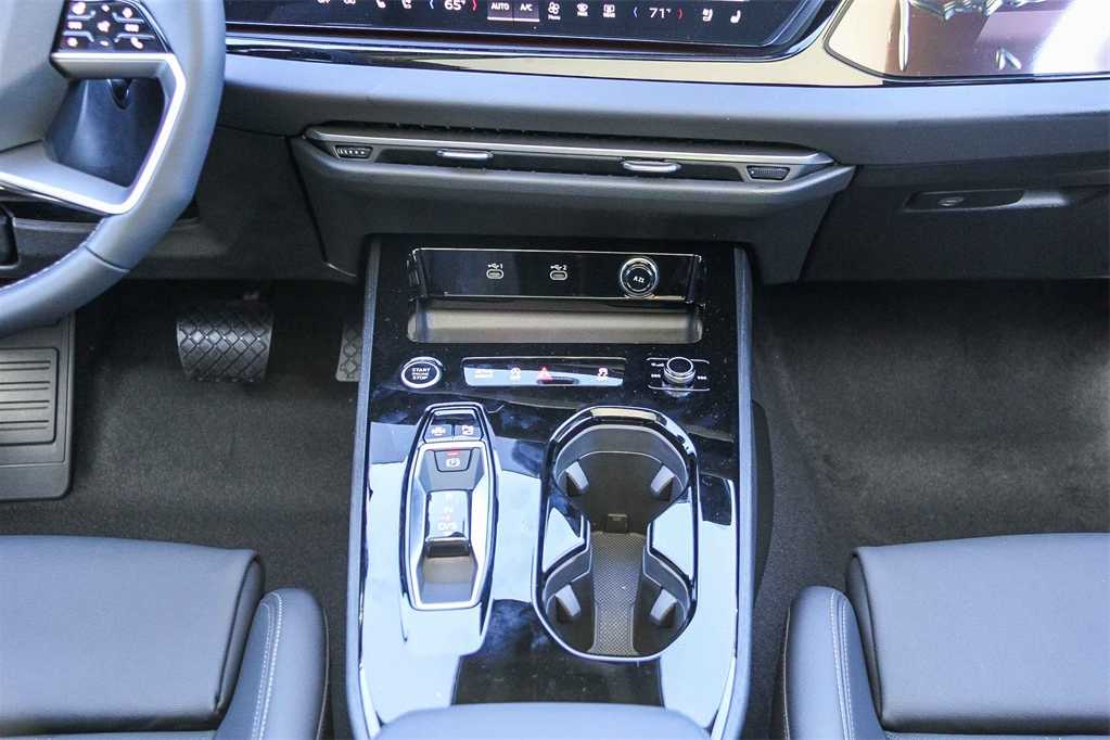 Thumbnail: 2025 Audi A5 - 14