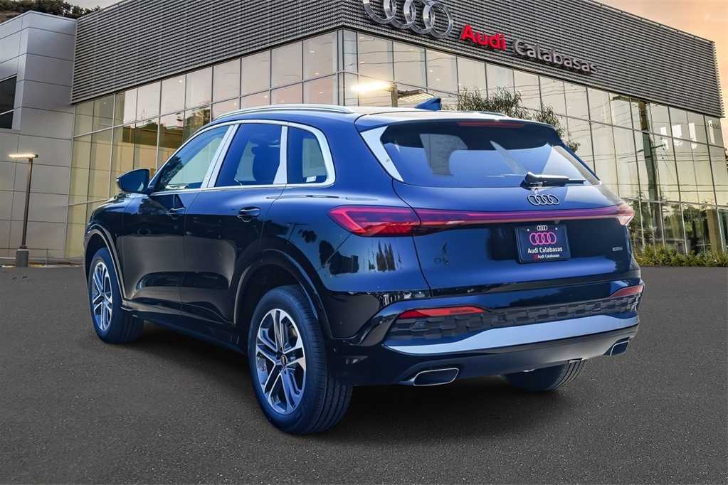 Thumbnail: 2025 Audi Q5 - 2