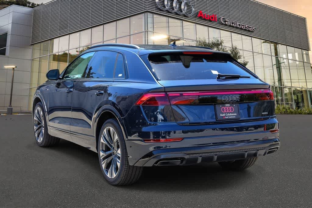Thumbnail: 2026 Audi Q8 - 2