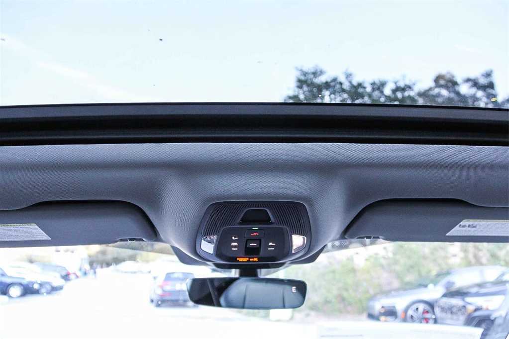 Thumbnail: 2025 Audi Q5 - 12