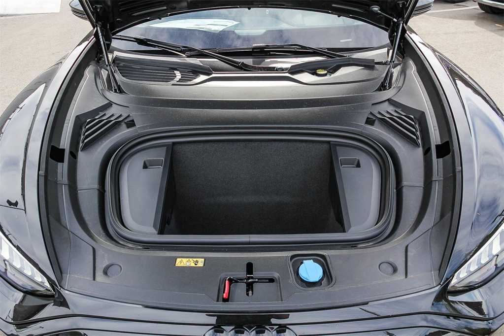 Thumbnail: 2026 Audi e-tron GT - 27