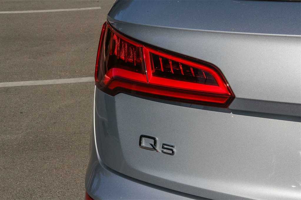 Thumbnail: 2020 Audi Q5 - 9