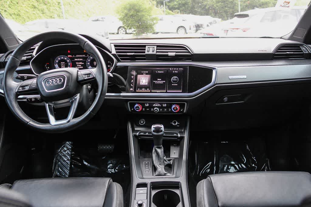 Thumbnail: 2023 Audi Q3 - 12