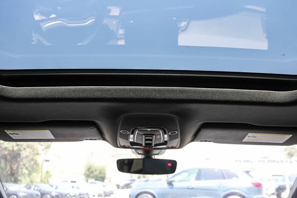 Thumbnail: 2022 Audi Q5 - 11