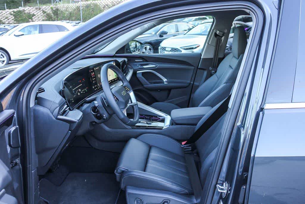 Thumbnail: 2025 Audi Q5 - 19