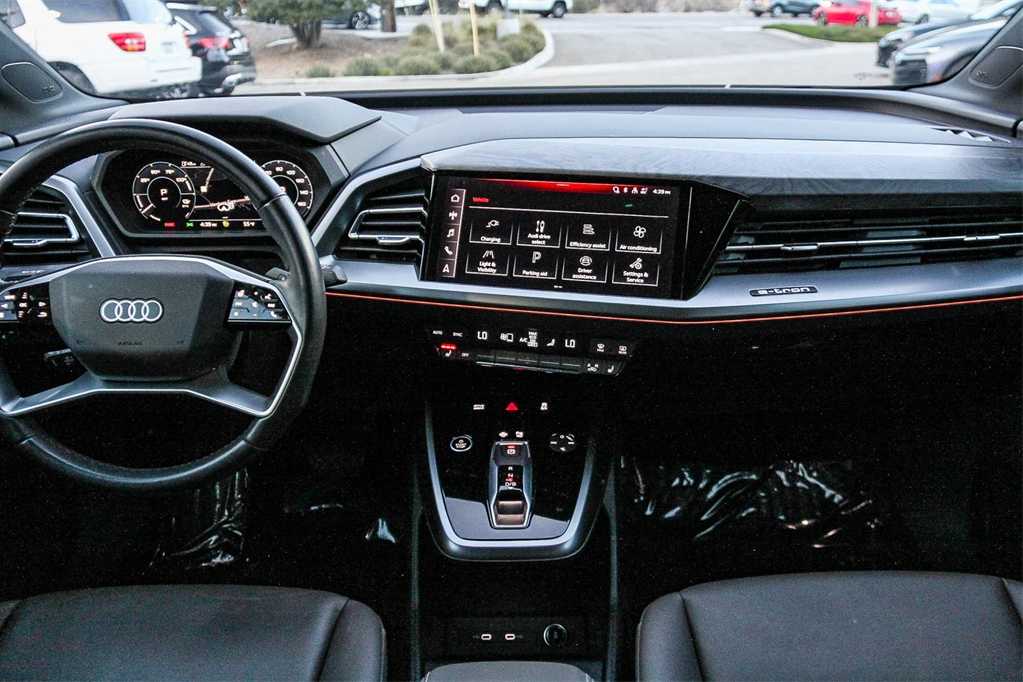 Thumbnail: 2023 Audi Q4 e-tron - 13