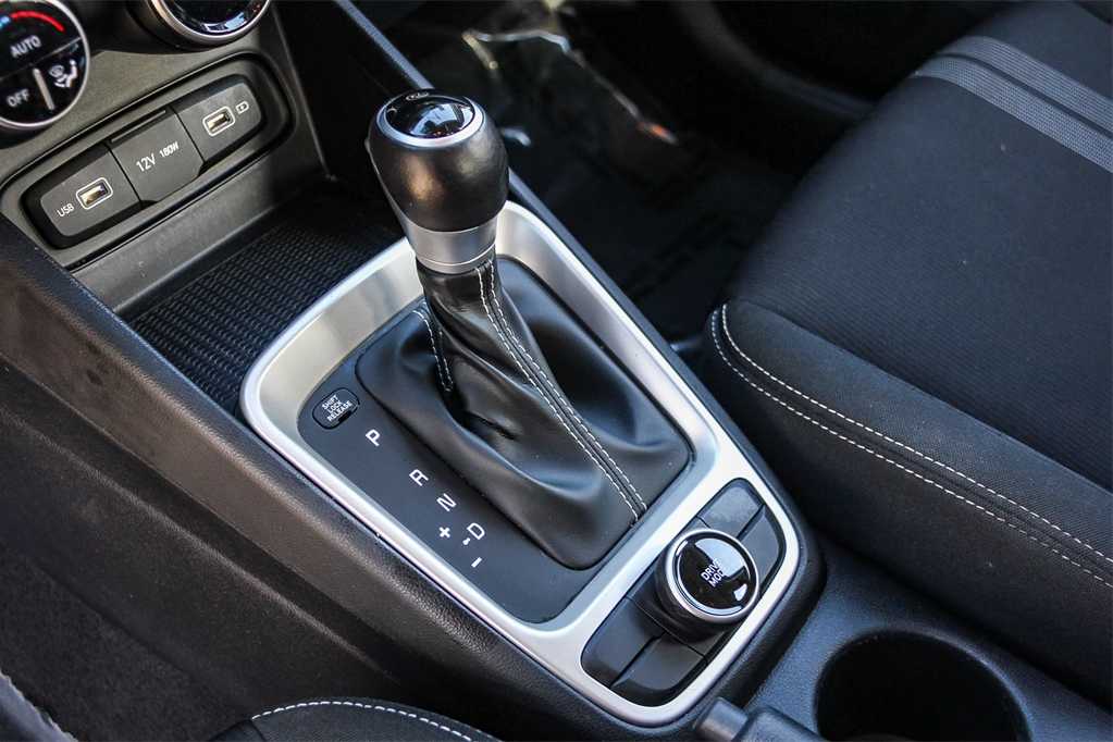 Thumbnail: 2022 Hyundai Venue - 20