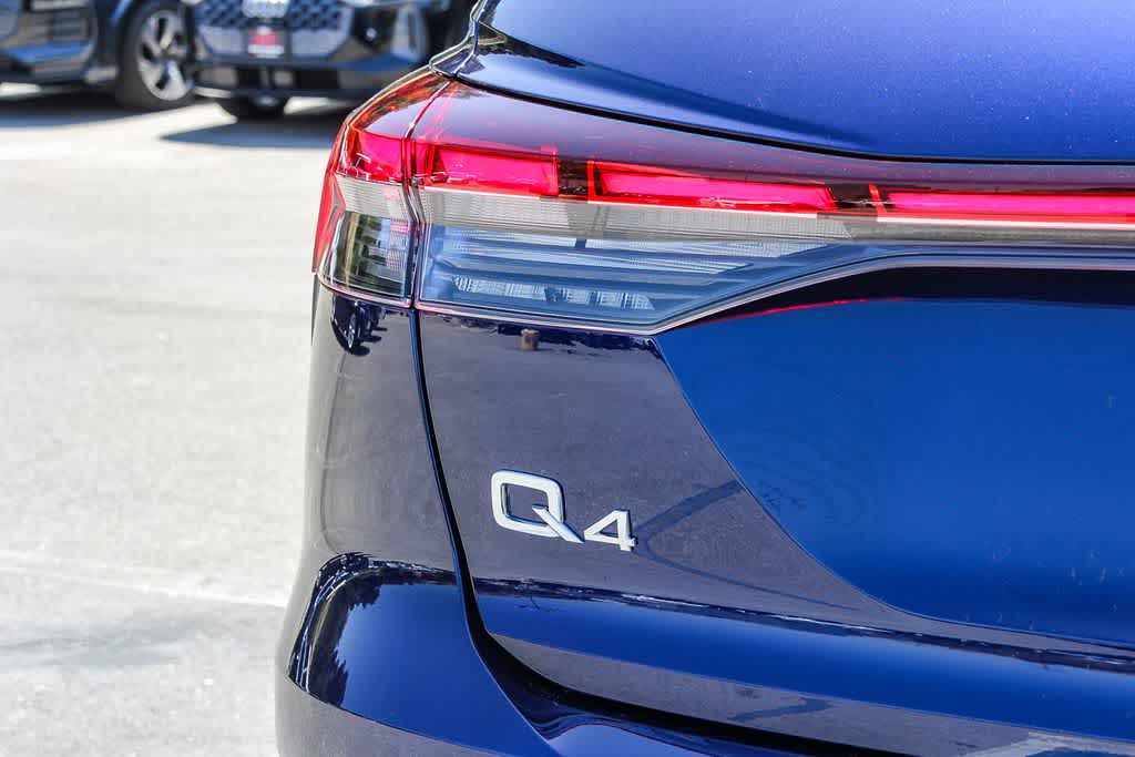 Thumbnail: 2023 Audi Q4 e-tron - 11
