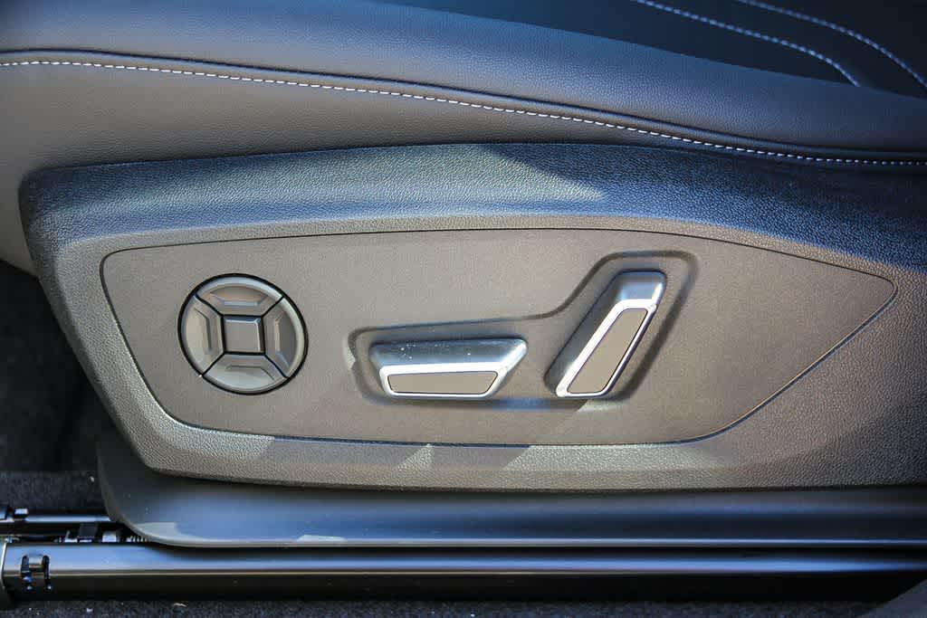 Thumbnail: 2026 Audi Q3 - 21