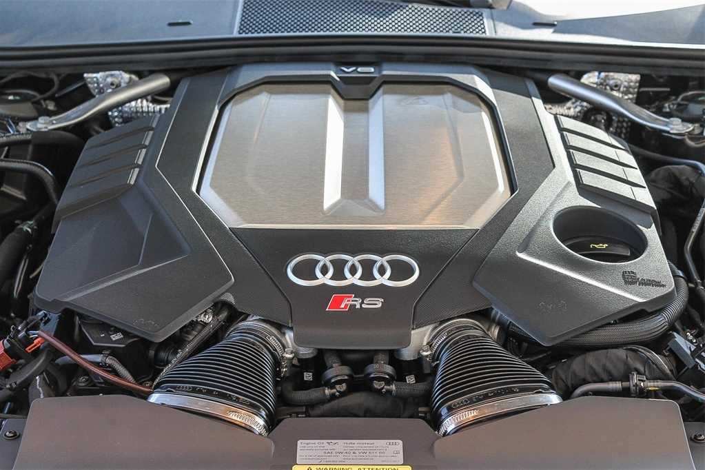 Thumbnail: 2025 Audi RS 6 - 28