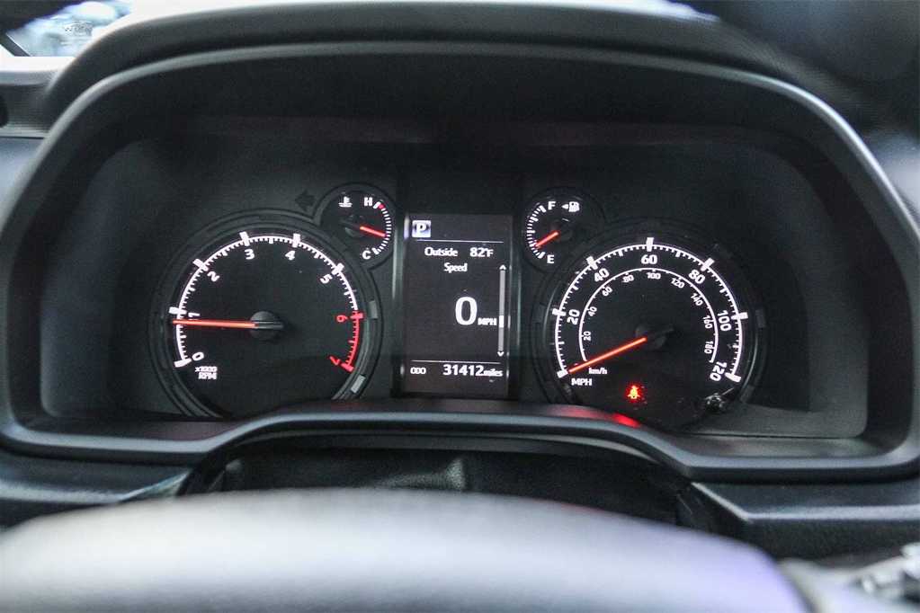 Thumbnail: 2021 Toyota 4Runner - 24