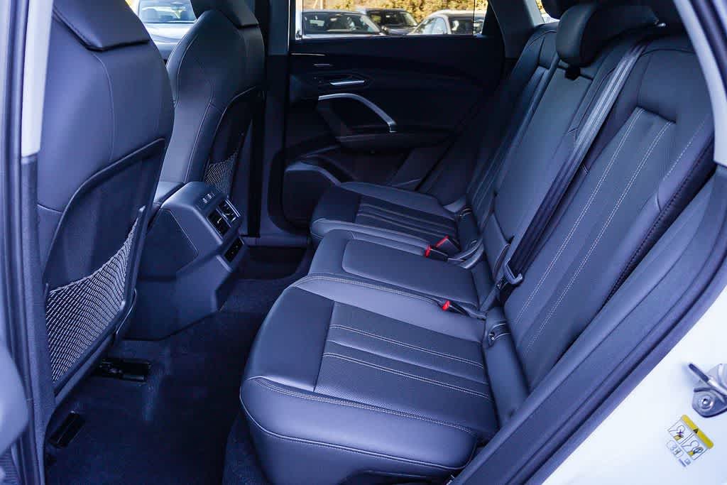 Thumbnail: 2025 Audi Q5 - 21