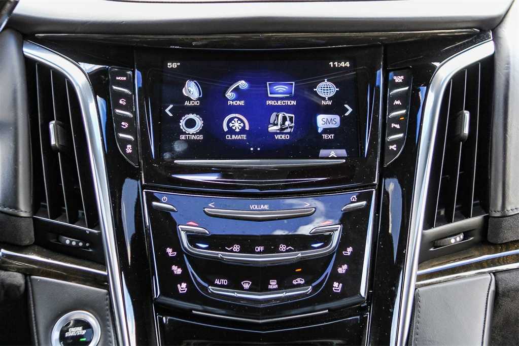 Thumbnail: 2017 Cadillac Escalade - 15