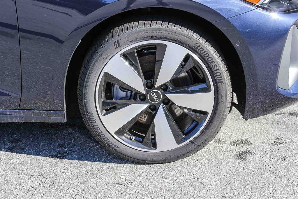 Thumbnail: 2025 Audi A5 - 9