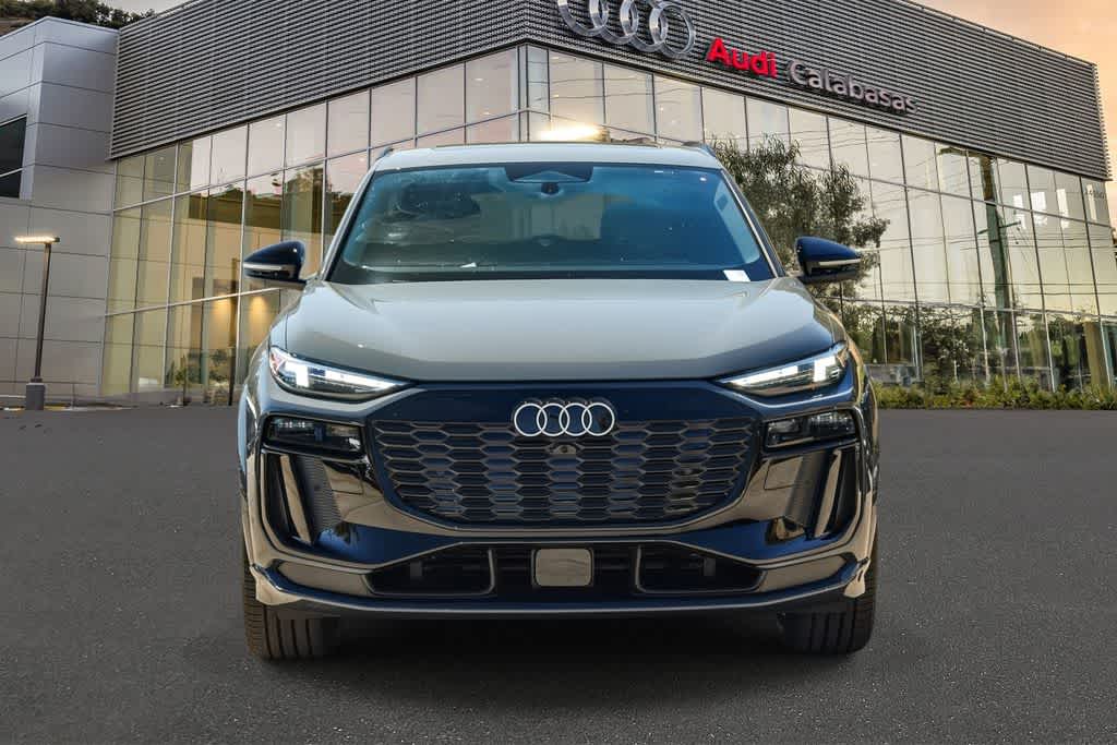 Thumbnail: 2027 Audi Q6 e-tron - 2
