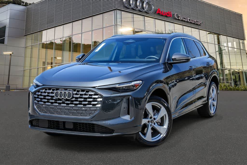 Thumbnail: 2025 Audi Q5 - 1