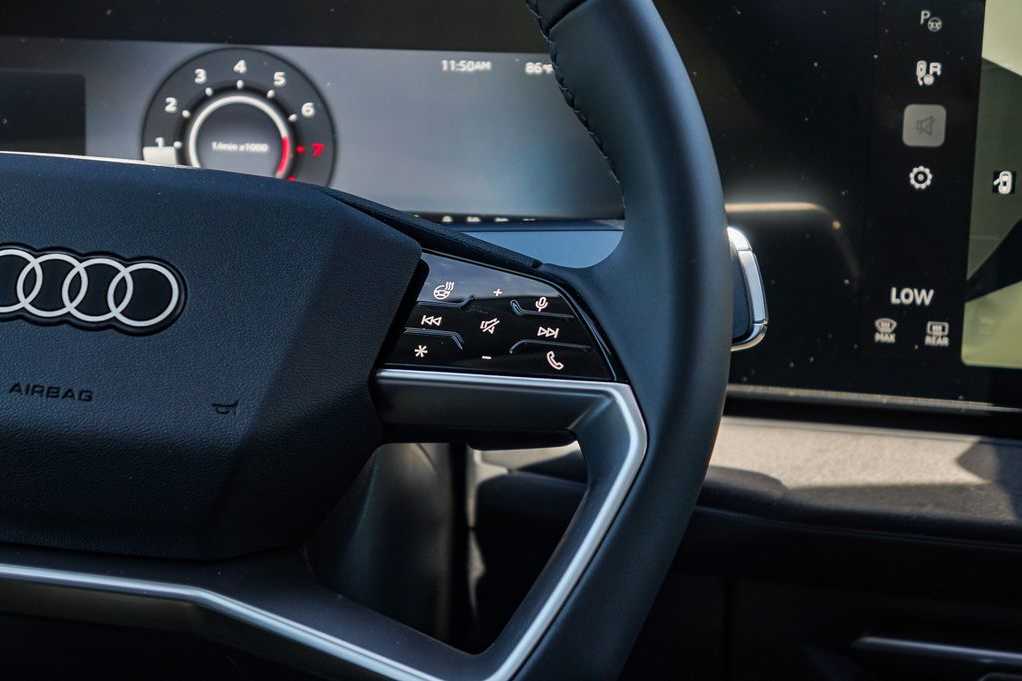 Thumbnail: 2026 Audi Q3 - 17