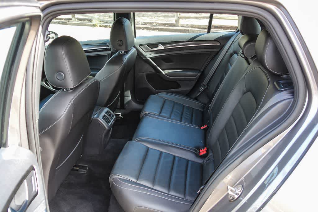 Thumbnail: 2017 Volkswagen Golf - 13