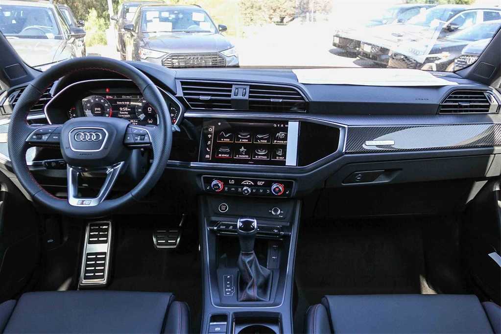 Thumbnail: 2025 Audi Q3 - 13