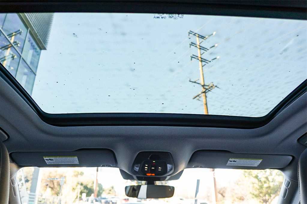 Thumbnail: 2025 Audi Q5 - 18