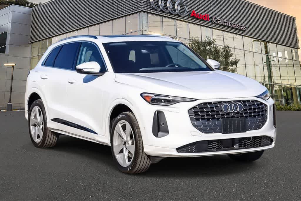 Thumbnail: 2025 Audi Q5 - 3