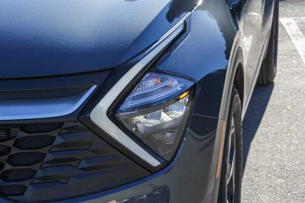 Thumbnail: 2023 Kia Sportage - 7