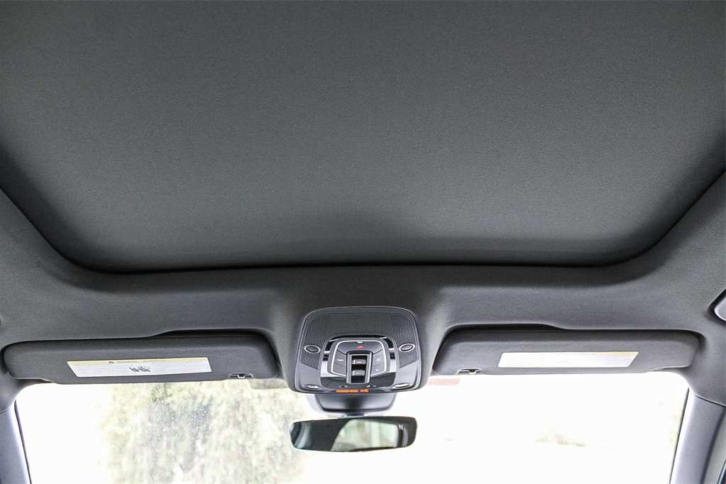 Thumbnail: 2025 Audi A6 - 18