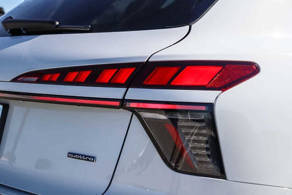 Thumbnail: 2026 Audi Q3 - 10