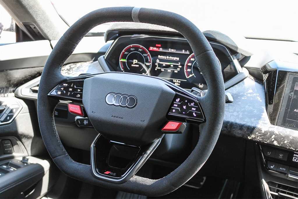 Thumbnail: 2025 Audi RS e-tron GT - 15