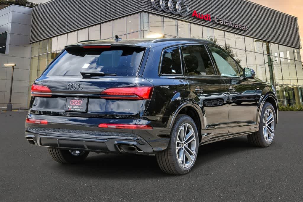 Thumbnail: 2026 Audi Q7 - 4