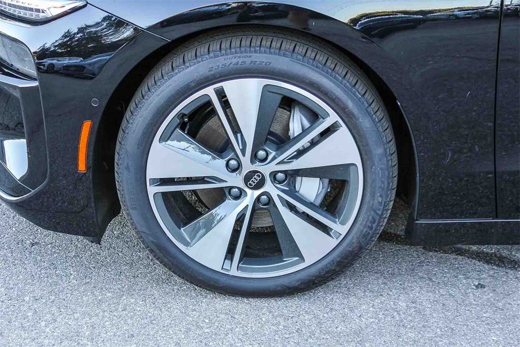 Thumbnail: 2025 Audi e-tron S - 9