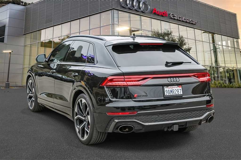Thumbnail: 2022 Audi RS Q8 - 6