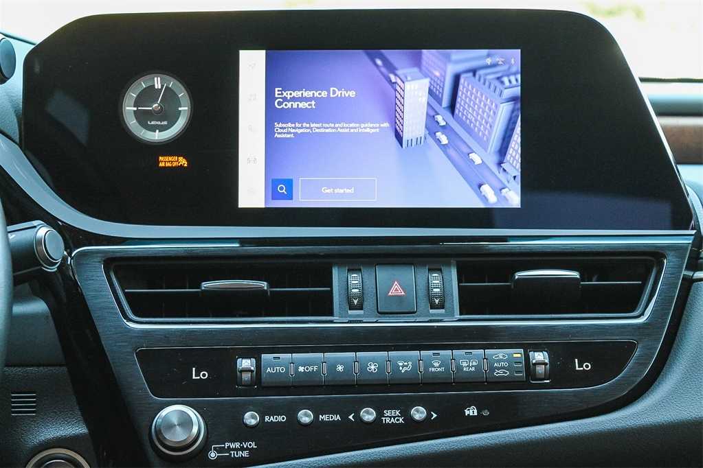 Thumbnail: 2024 Lexus ES - 13