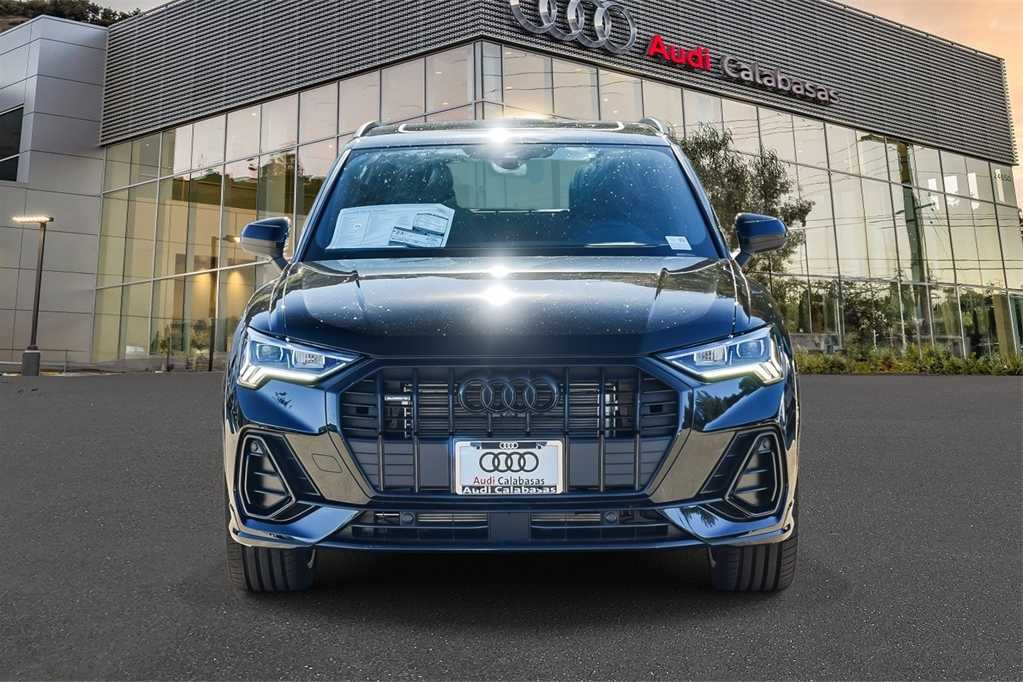 Thumbnail: 2025 Audi Q3 - 2