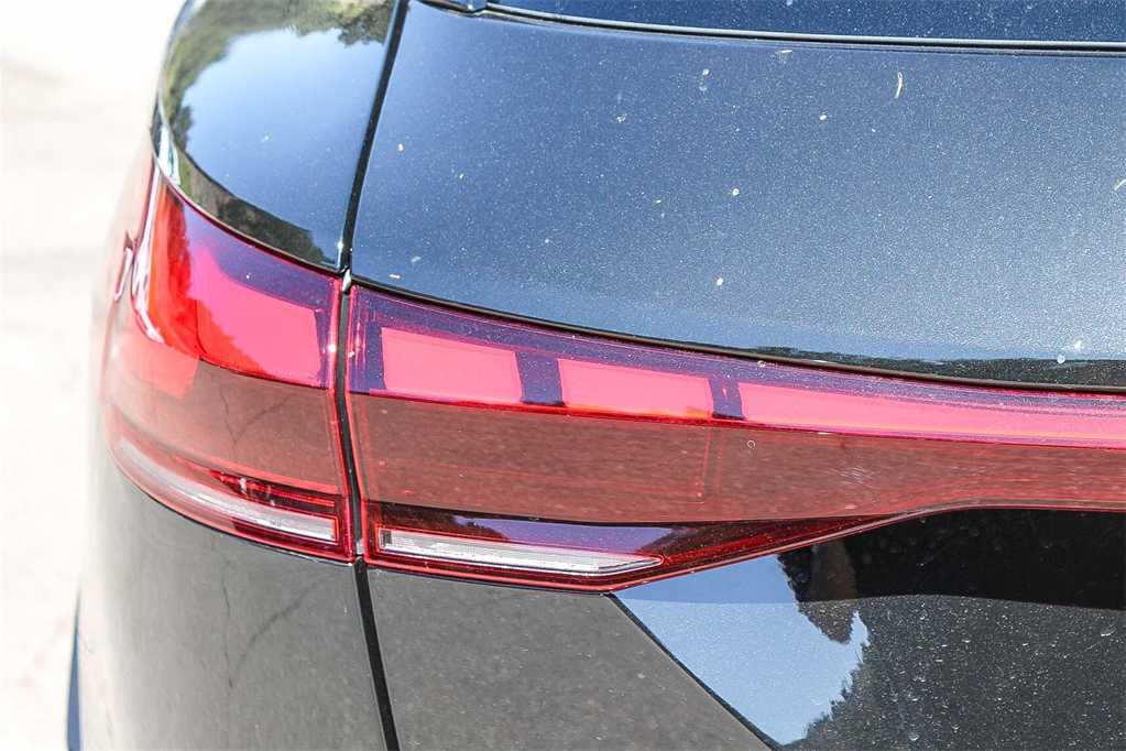 Thumbnail: 2025 Audi SQ6 e-tron - 7