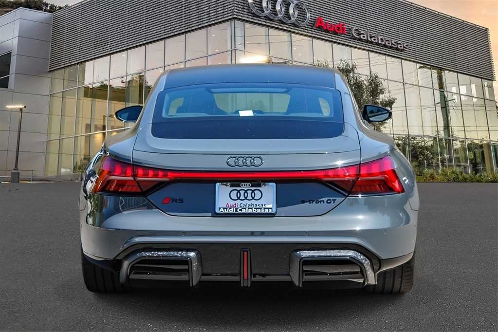 Thumbnail: 2025 Audi RS e-tron GT - 5