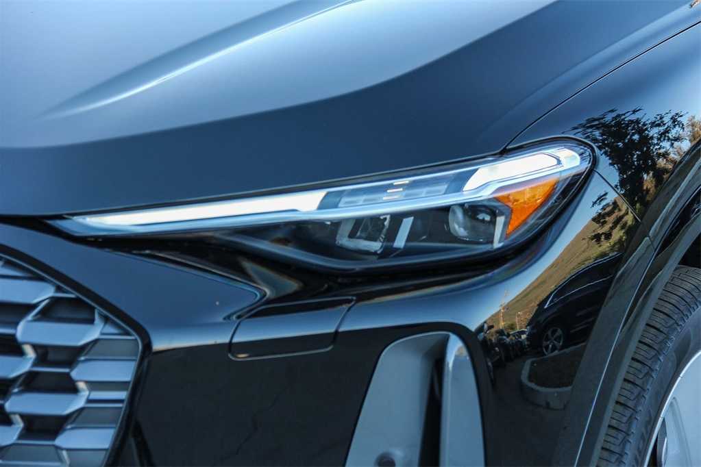 Thumbnail: 2025 Audi Q5 - 7