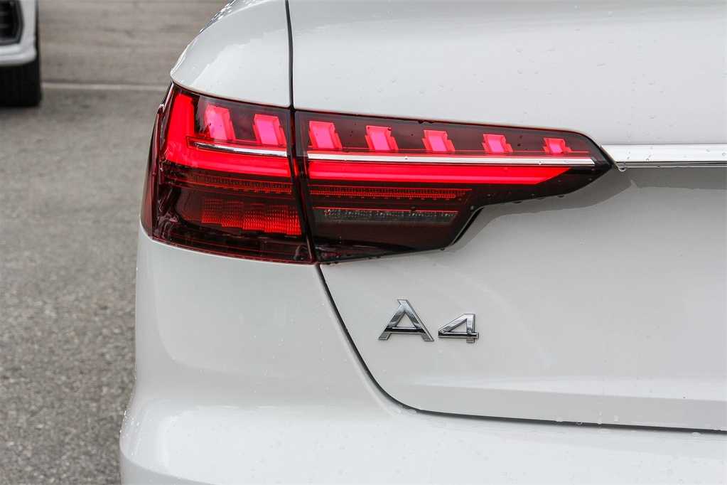 Thumbnail: 2022 Audi A4 - 11