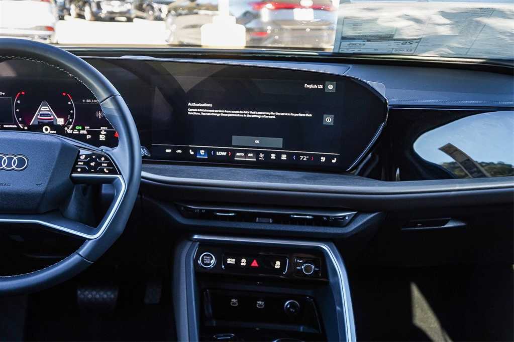 Thumbnail: 2025 Audi Q5 - 13