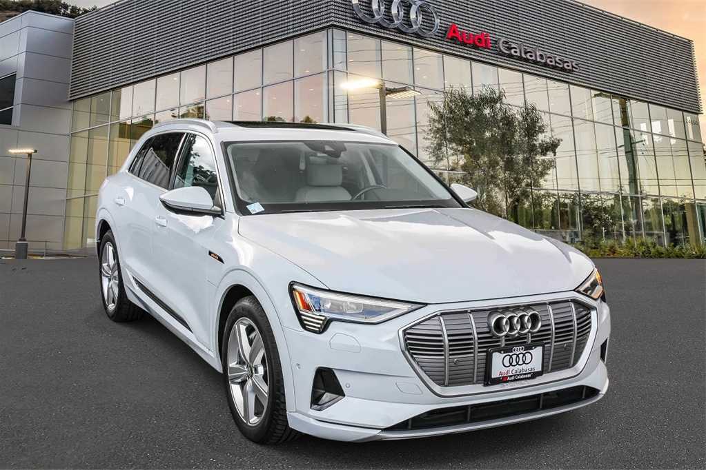 Thumbnail: 2019 Audi e-tron - 5