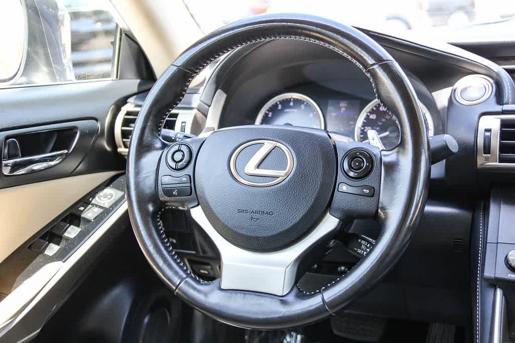 Thumbnail: 2016 Lexus IS - 16