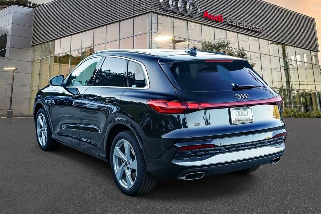 Thumbnail: 2025 Audi Q5 - 2