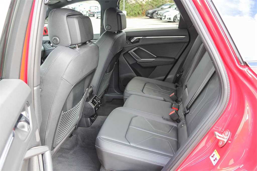 Thumbnail: 2023 Audi Q3 - 17