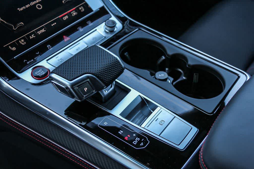 Thumbnail: 2026 Audi RS Q8 - 20